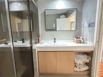 Venta apartamento Piso alto 4 dormitorios 2 baños Garaje Pocitos Berro y Barreiro - foto 6