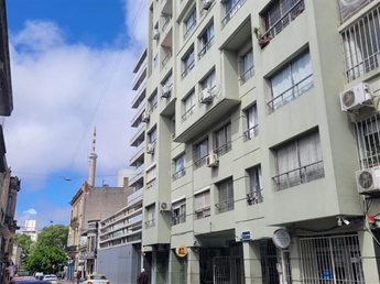 Alquiler monoambiente al frente vivienda u oficina