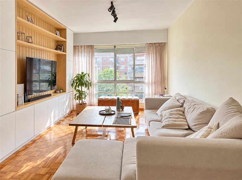 Venta apartamento Piso alto 4 dormitorios 2 baños Garaje Pocitos Berro y Barreiro - foto 3