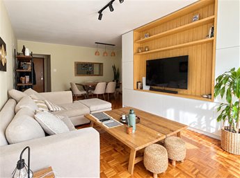 Venta apartamento Piso alto 4 dormitorios 2 baños Garaje Pocitos Berro y Barreiro