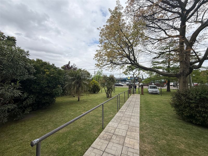 FOTI VENDE La Esquina de Avenida Italia y Blanco Acevedo con 745m de solar y 54m de frente ! - foto 3