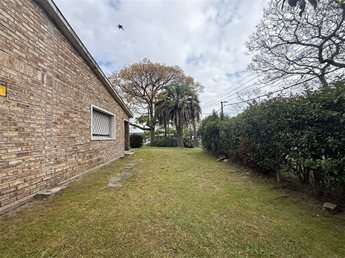 FOTI VENDE La Esquina de Avenida Italia y Blanco Acevedo con 745m de solar y 54m de frente ! - foto 4