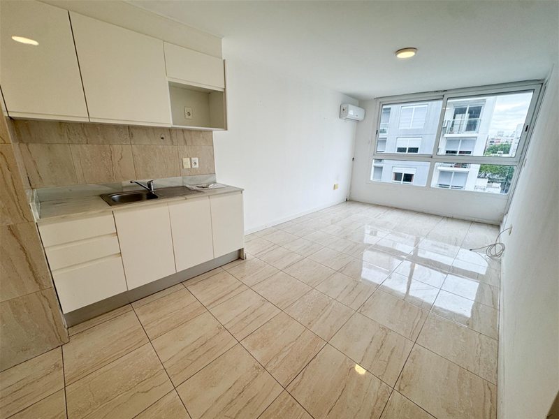 Alquiler de apartamento de 1 dormitorio en Cordón. - foto 1