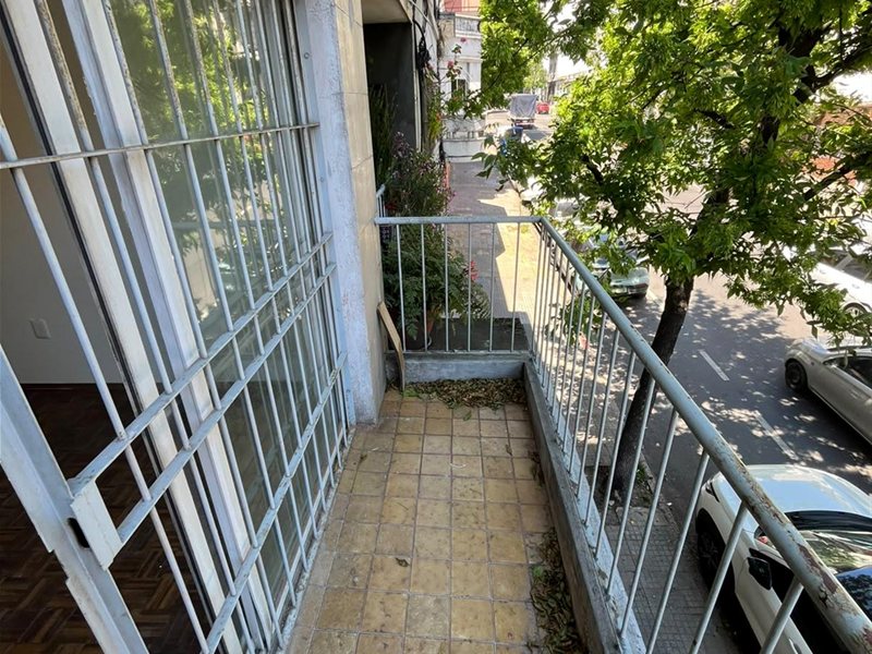 MONOAMBIENTE EN ALQUILER CON BALCÓN. ZONA CENTRO - foto 3