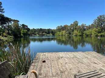 Venta Casa en Parque Miramar con fondo al lago