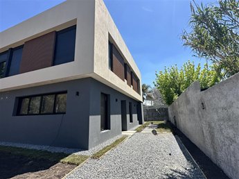 Alquiler casa en Barra de Carrasco  A ESTRENAR