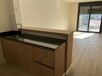 Estrene hoy moderno apartamento de 1 dormitorio