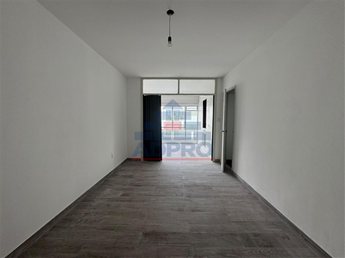 ALQUILER AMPLIO MONOAMBIENTE EN EL CENTRO.