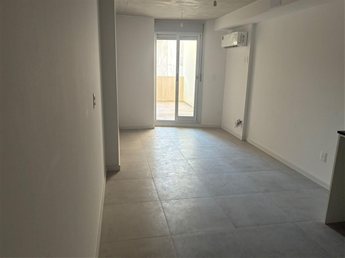 VENDO APTO DE 1 DORM A ESTRENAR CON PATIO