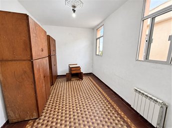 Apartamento de altos segundo piso por escalera 3 dormitorios 2 baños - foto 7