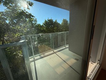CENTRO Venta Apartamento 2 dormitorios, 6to piso al frente con terraza, muy luminoso, finas terminaciones, AMENITIES: Barbacoa, Parrilleros, Gimnasio, Beneficios Ley vivienda promovida - foto 4
